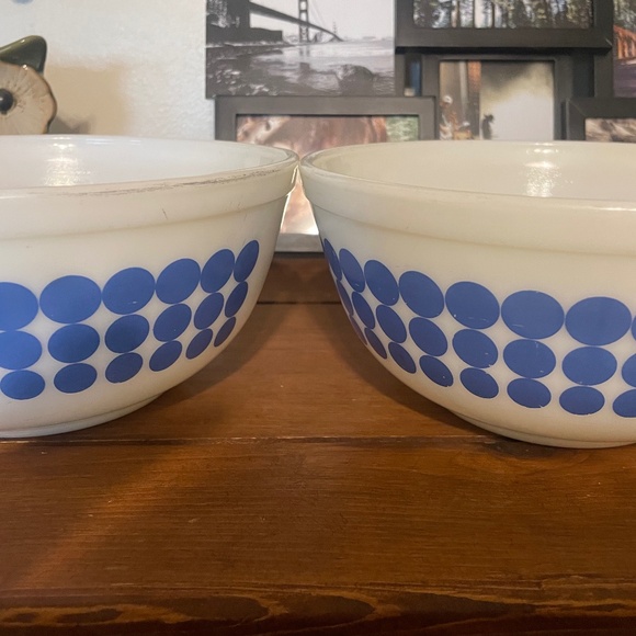 Pyrex 403 Blue Dot Made In USA Bowls - Picture 1 of 3